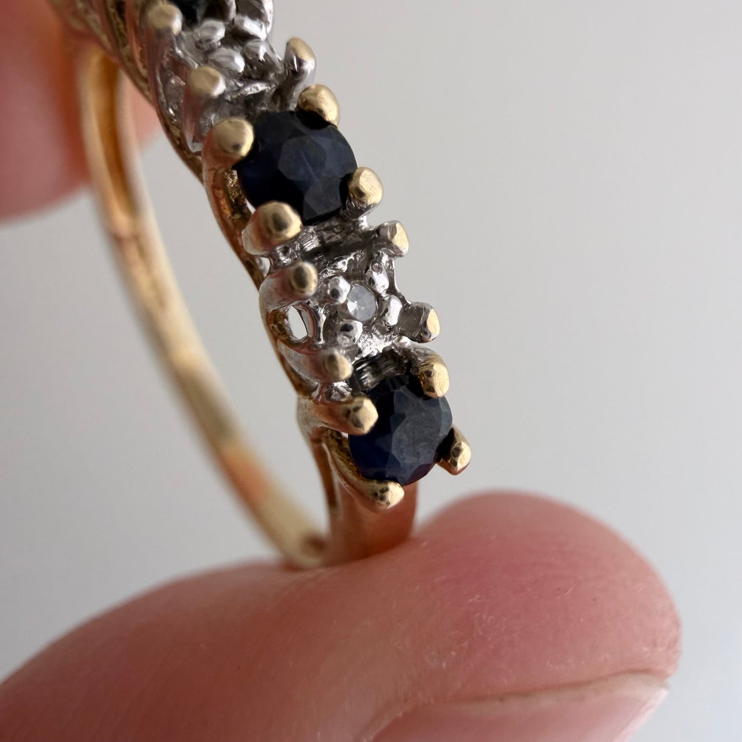V I N T A G E // topaz hopscotch / 10k half eternity band with topaz and diamonds / size 6.75