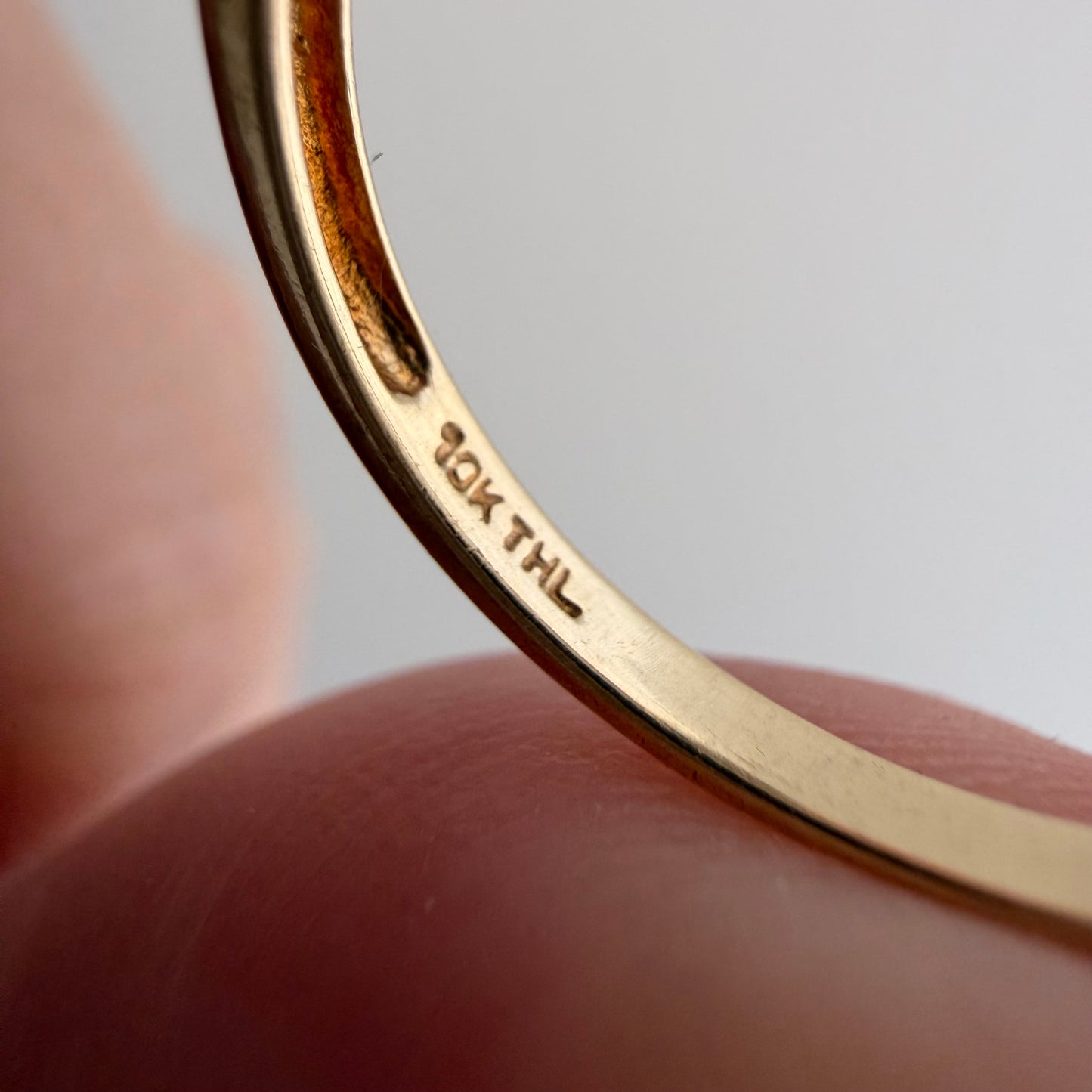 V I N T A G E // topaz hopscotch / 10k half eternity band with topaz and diamonds / size 6.75