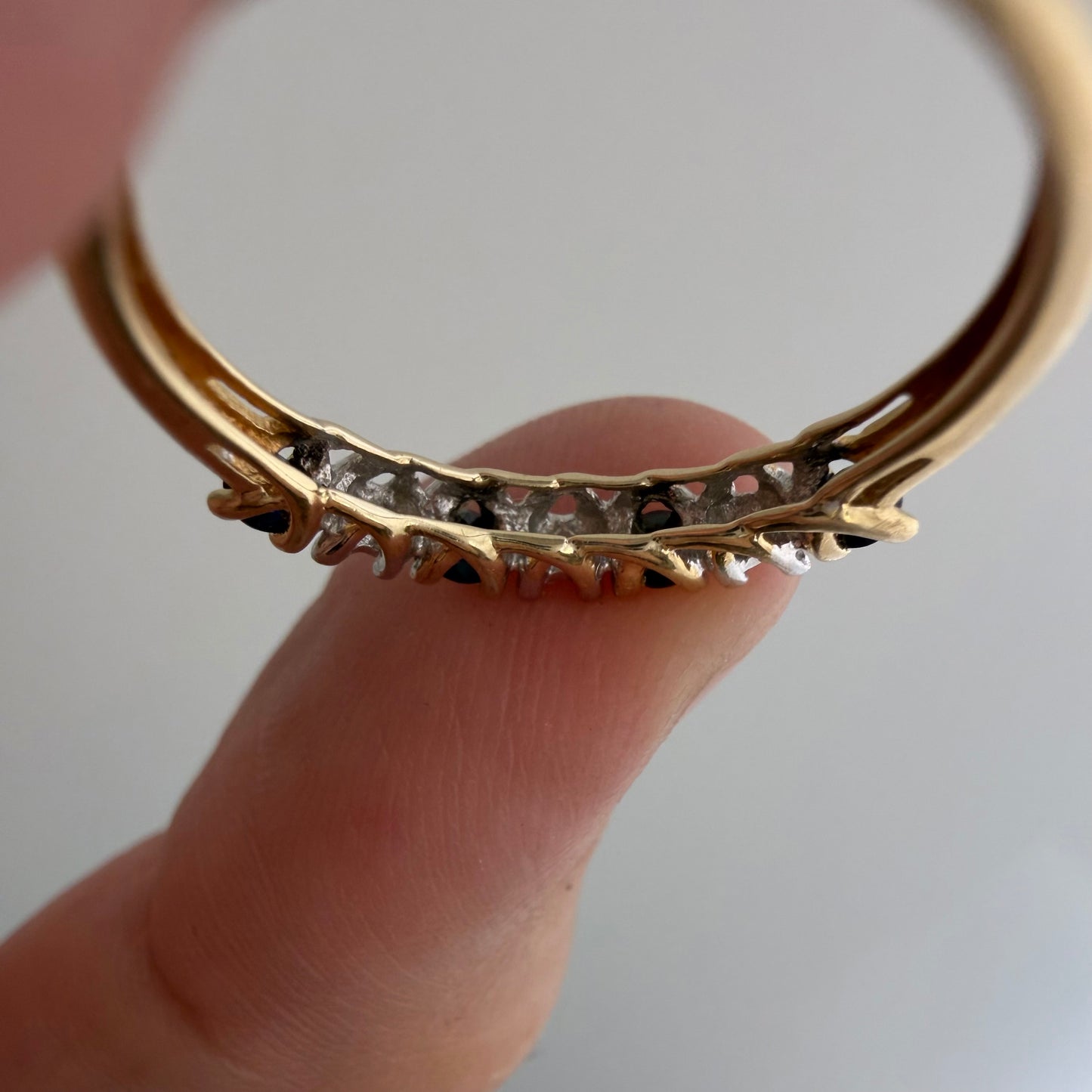 V I N T A G E // topaz hopscotch / 10k half eternity band with topaz and diamonds / size 6.75