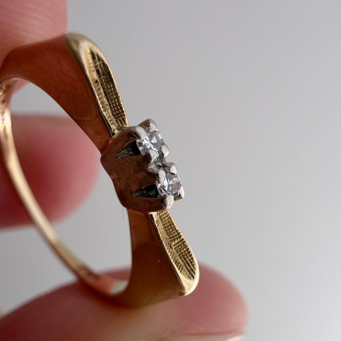 V I N T A G E // better together / 14k yellow and white gold diamond flat bow band / size 5.25+