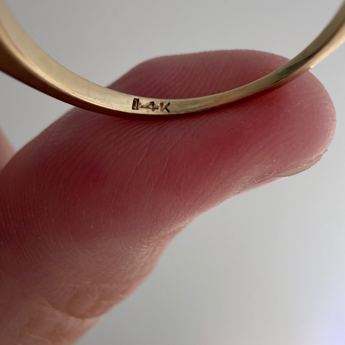 V I N T A G E // better together / 14k yellow and white gold diamond flat bow band / size 5.25+