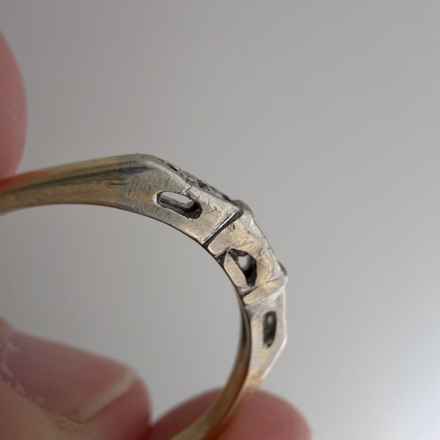 A N T I Q U E // deco delight / 14k yellow and white gold late art deco diamond band / size 5