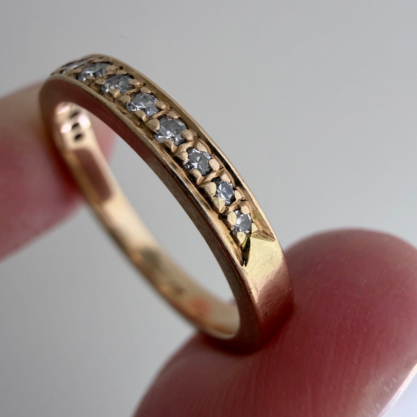 E S T A T E // pipe cut perfection / 14k and diamond pipe cut band with pave diamonds / size 5.75