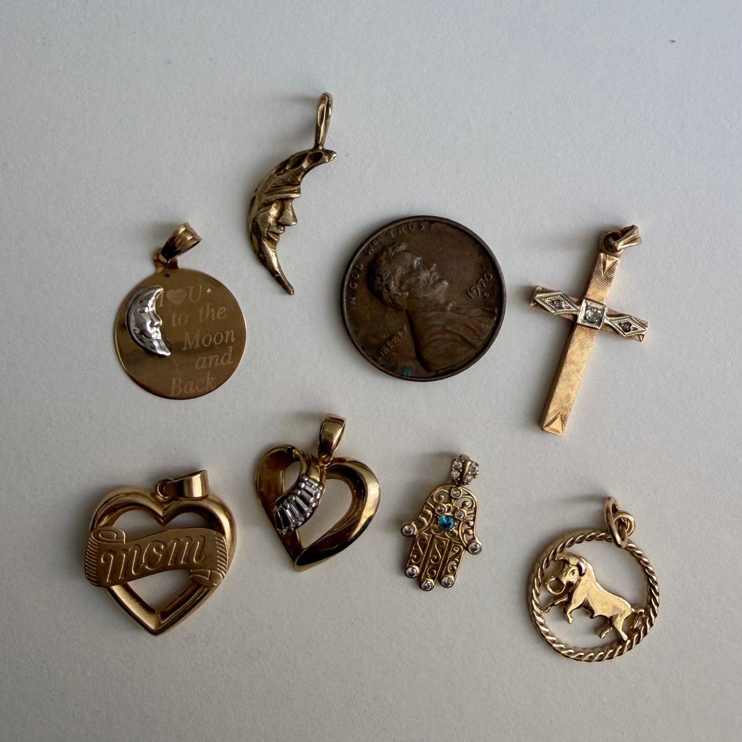LIKE A LIVE // karat gold petite pendants