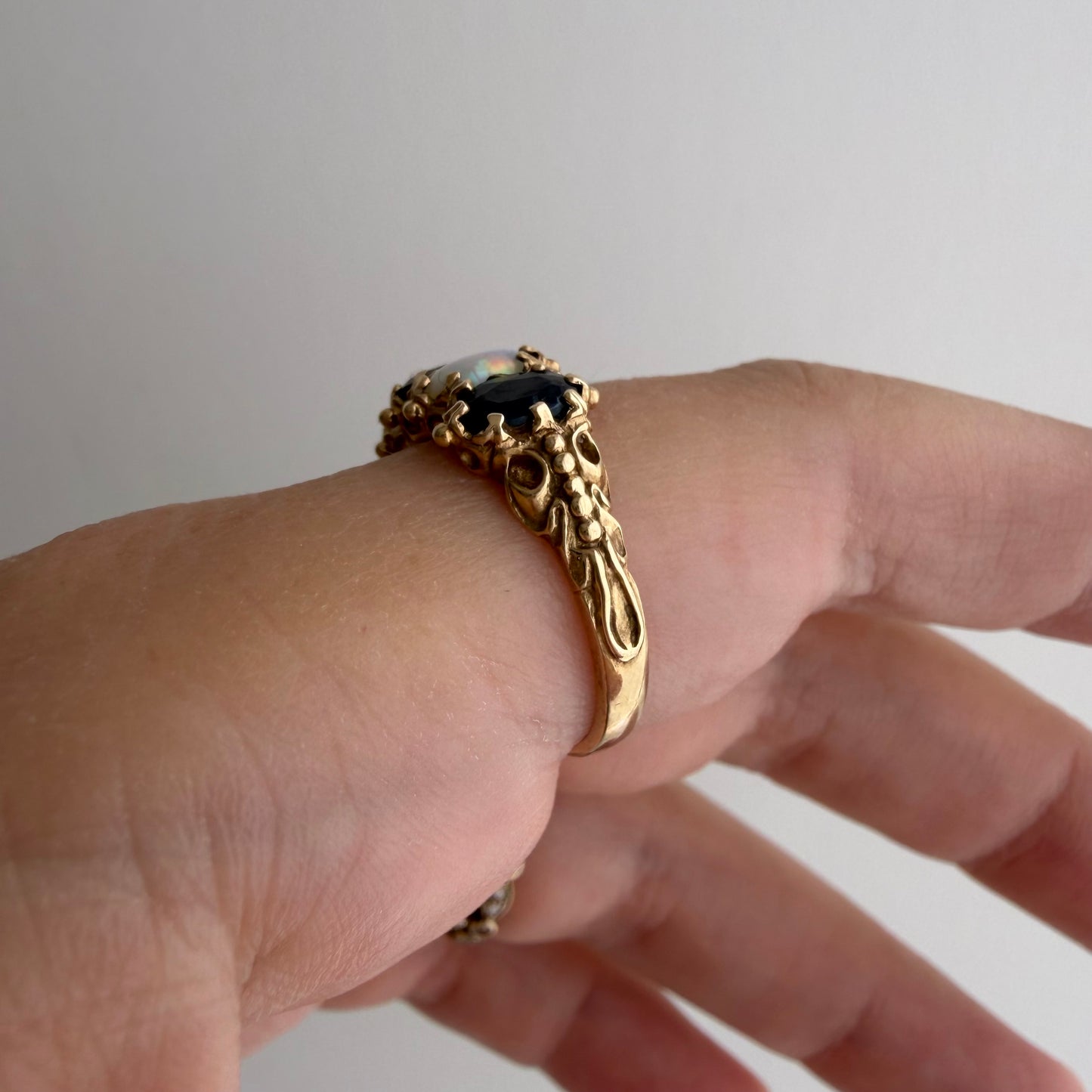 V I N T A G E // opal topaz hopscotch / 9k + blue topaz + opal whimsical five stone ring / size 6.75