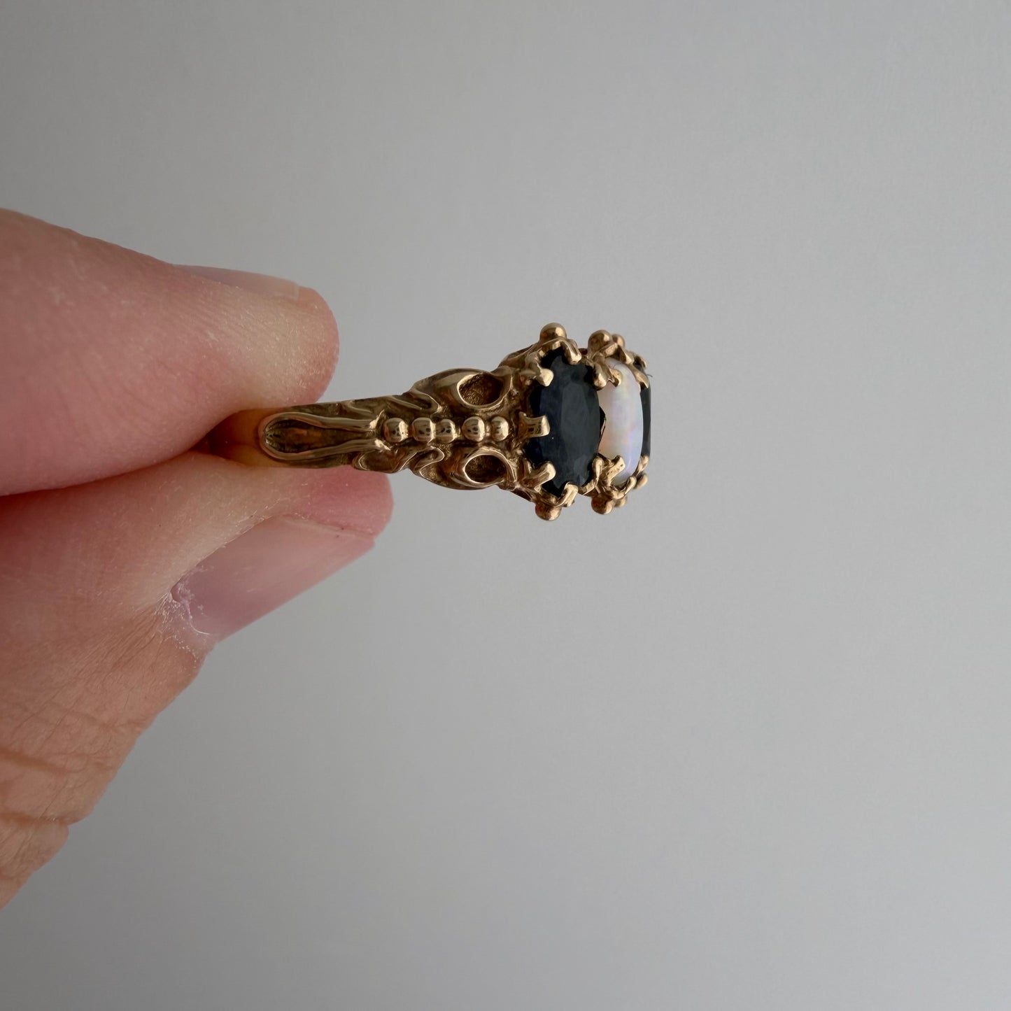 V I N T A G E // opal topaz hopscotch / 9k + blue topaz + opal whimsical five stone ring / size 6.75