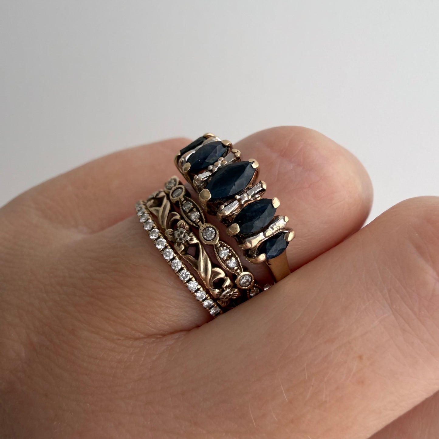 V I N T A G E // marquise magic / 10k and blue topaz raised band / size 6.25