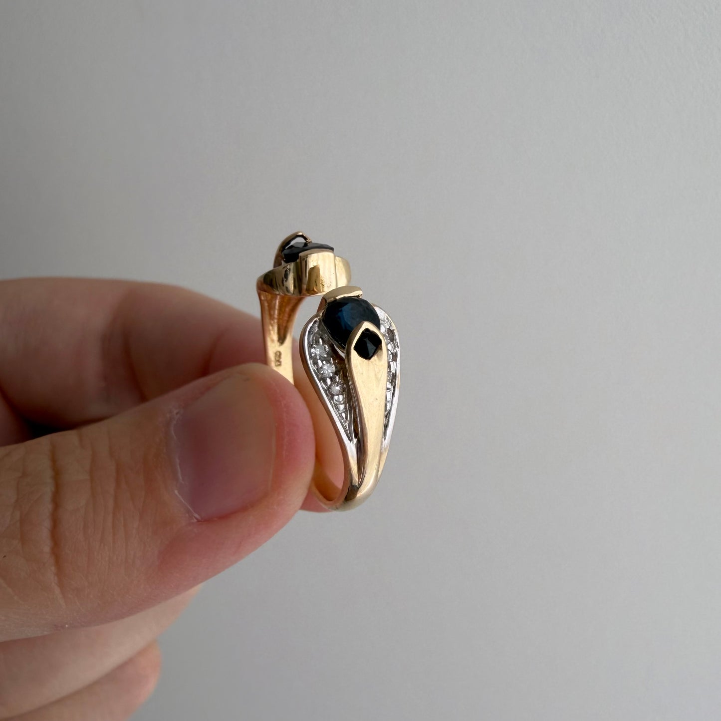V I N T A G E // sweetest cobras / 10k double snake band with topaz and diamonds / size 7.25