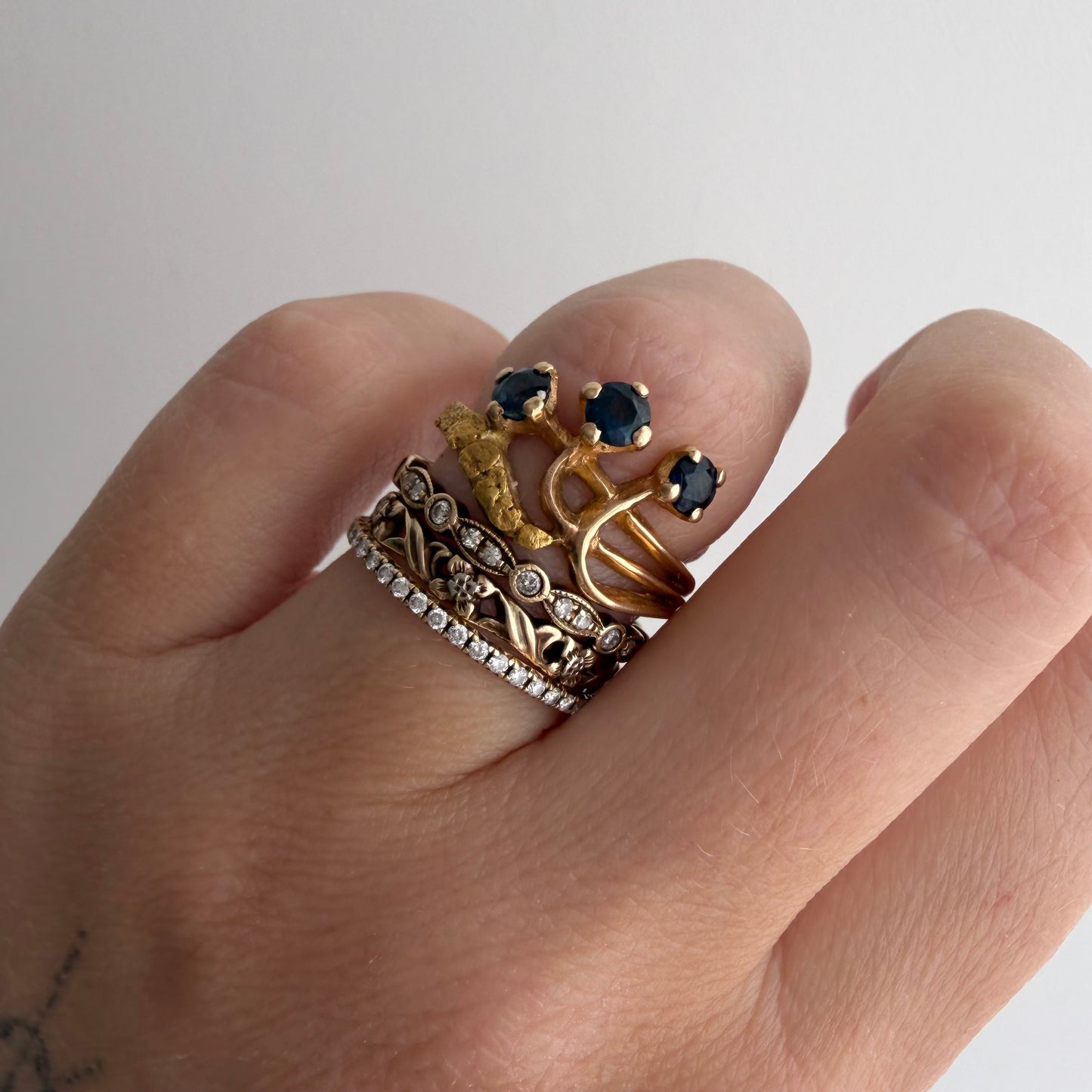 V I N T A G E // topaz blooms / 10k + nugget + topaz trilogy ring / size 5.25