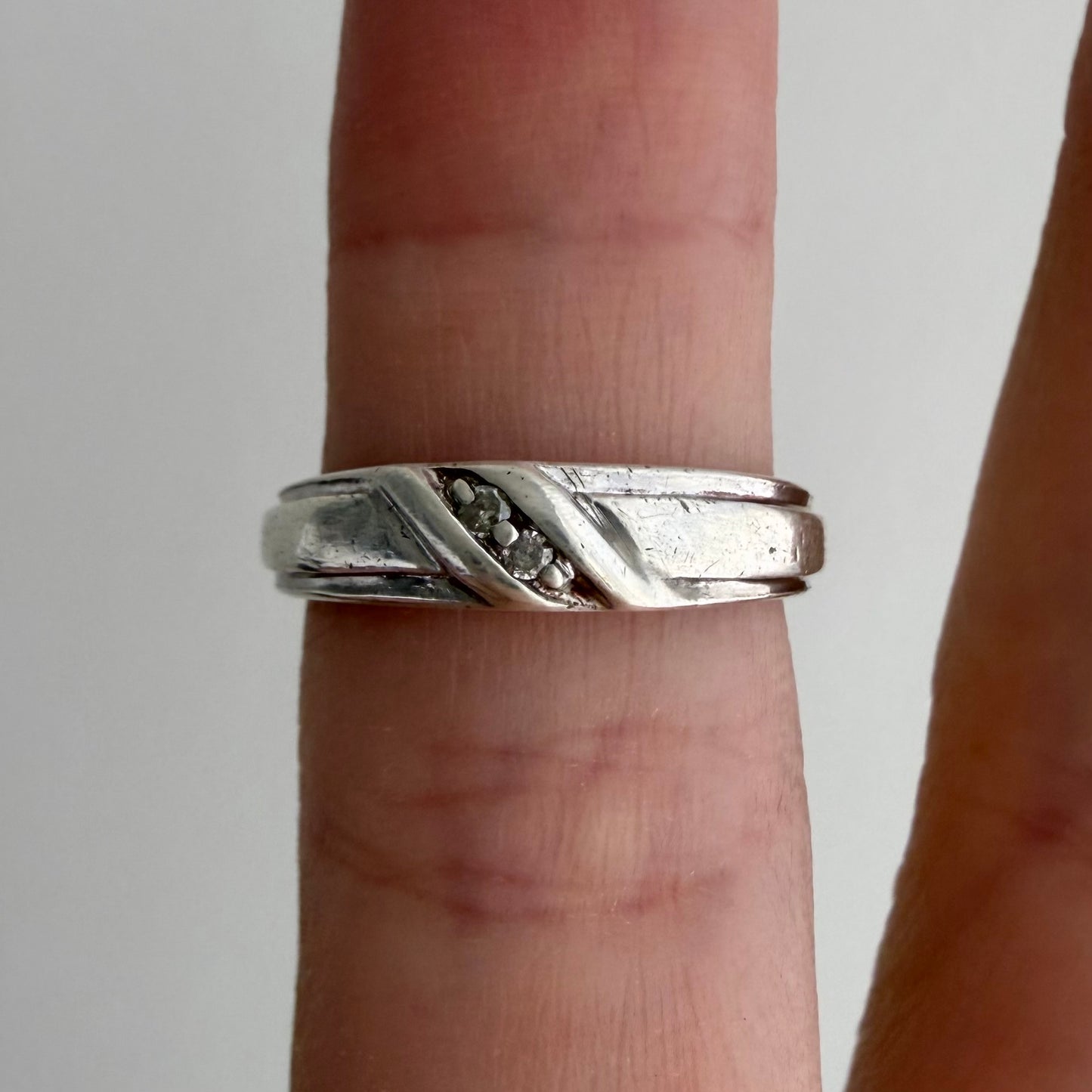 LIKE A LIVE // sterling silver stackable rings with stones