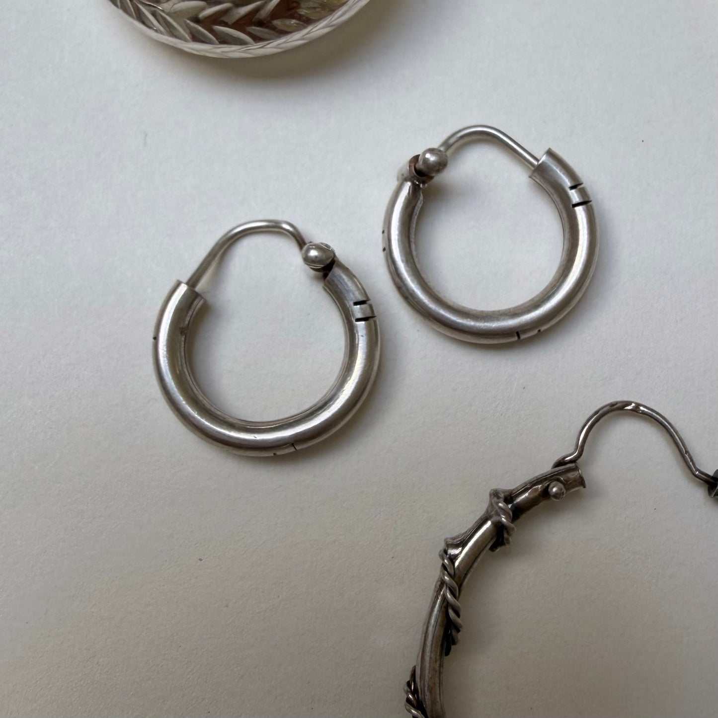 E S T A T E // a bunch of sterling silver hoop earrings