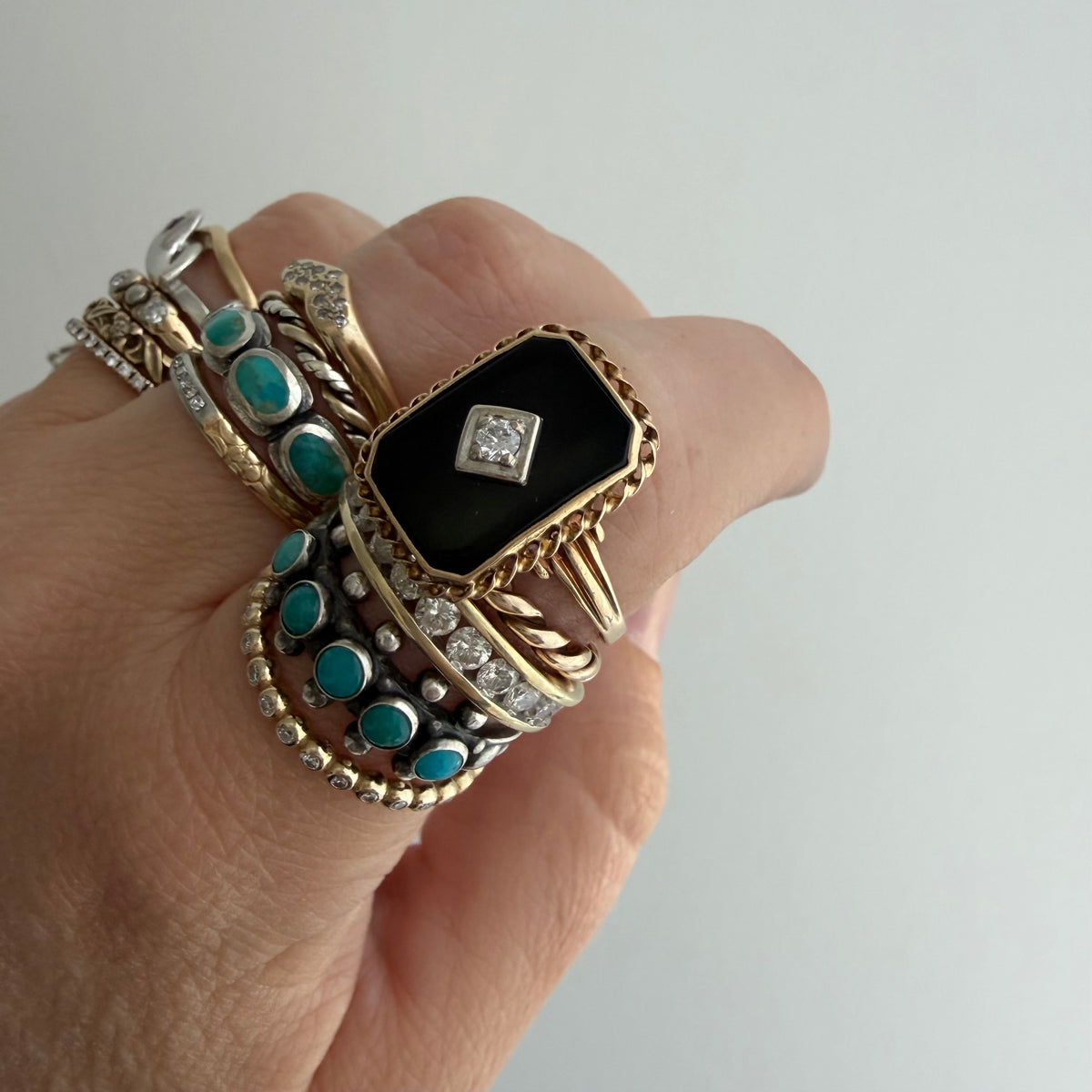 V I N T A G E // north star at night / retro 1940s 10k + onyx + diamond ring / size 7.75
