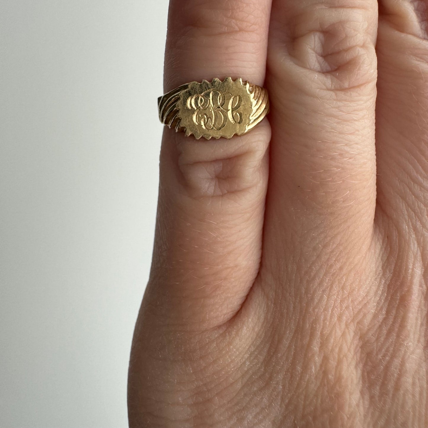V I N T A G E // "EBG" OR "EBC" / 14k yellow gold tiny signet / baby child midi pinky ring / size 1.25-1.5