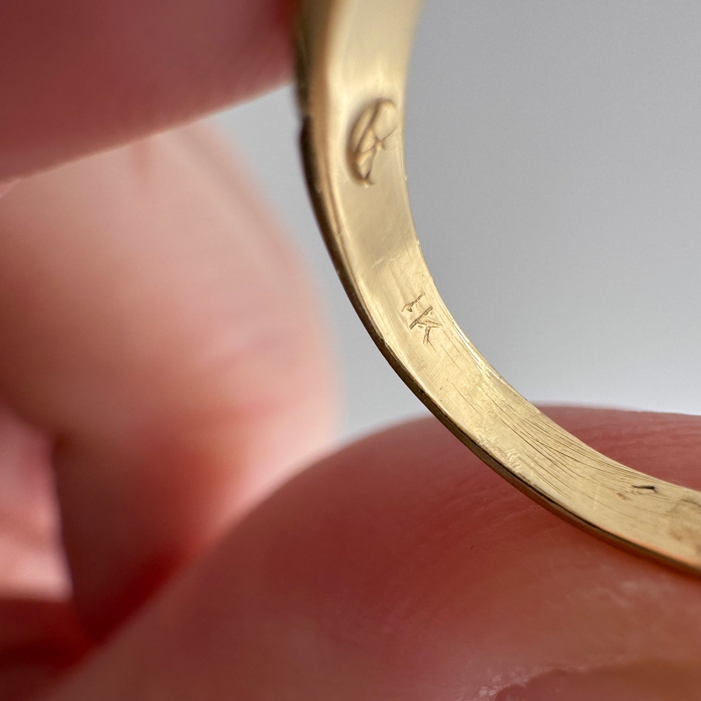 V I N T A G E // "EBG" OR "EBC" / 14k yellow gold tiny signet / baby child midi pinky ring / size 1.25-1.5