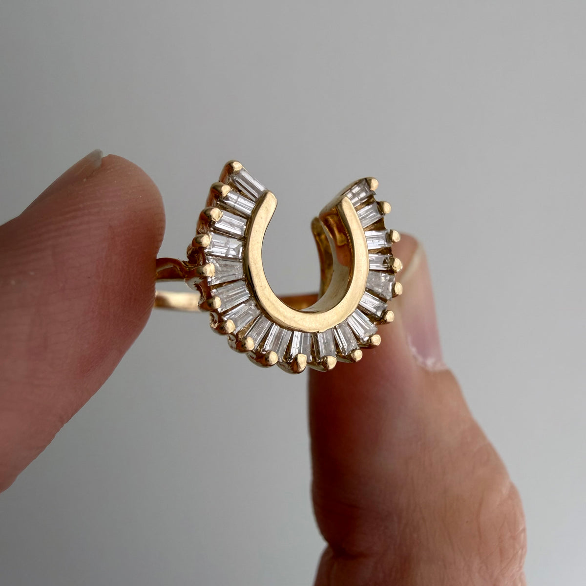V I N T A G E // primed for luck / 14k and baguette diamond horseshoe ring / size 8