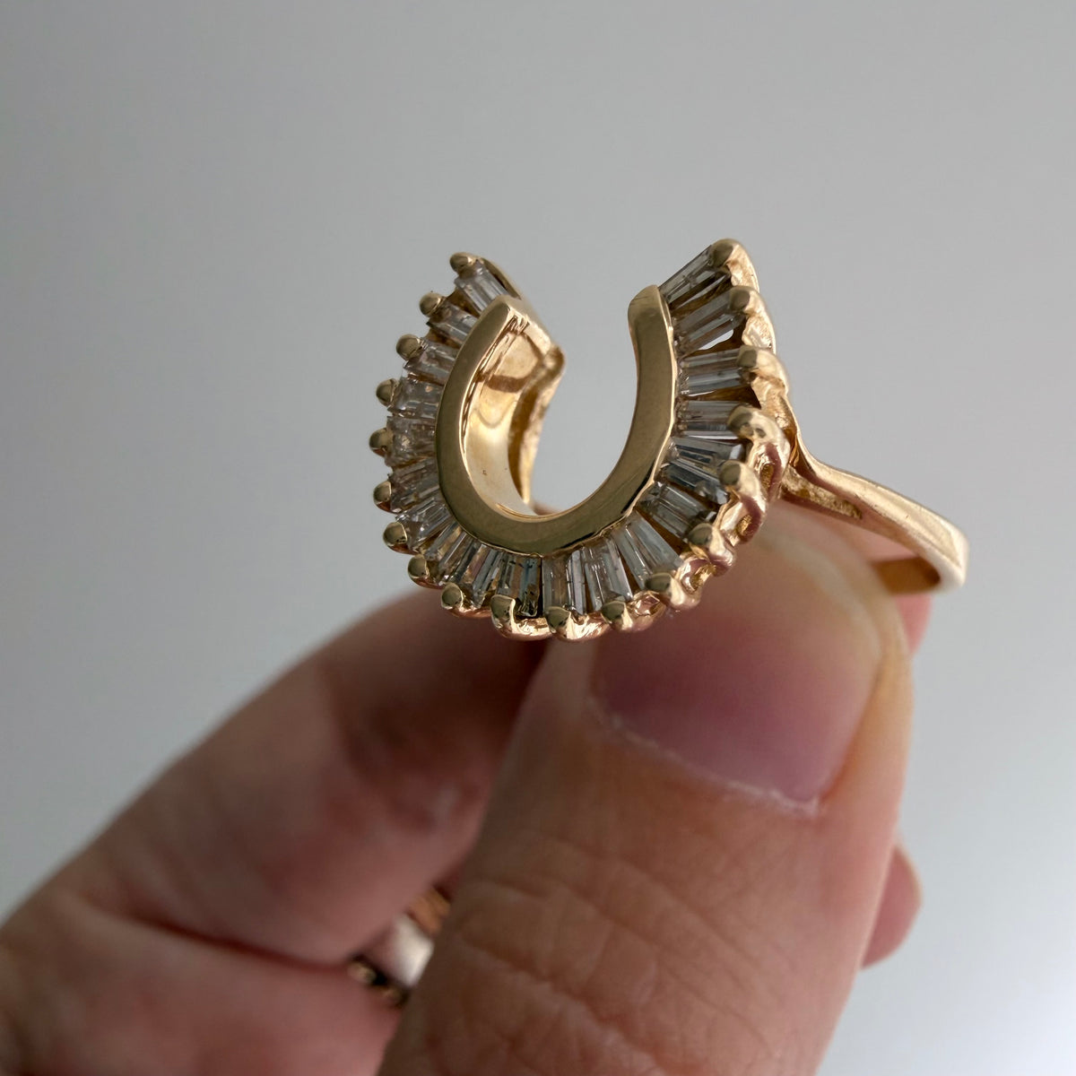 V I N T A G E // primed for luck / 14k and baguette diamond horseshoe ring / size 8