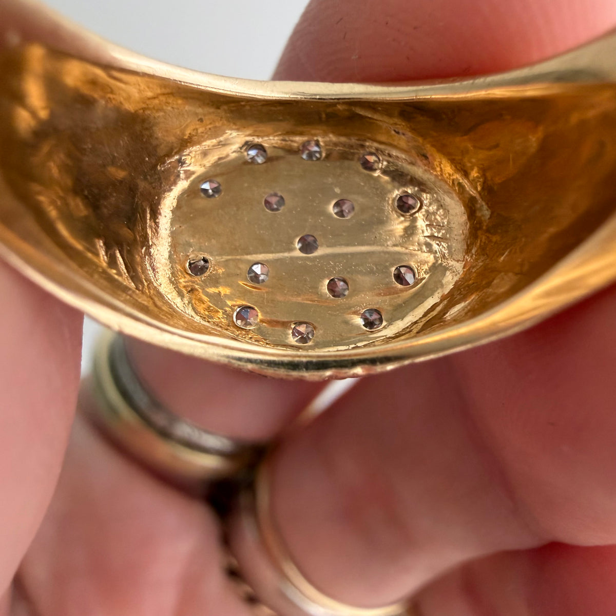 V I N T A G E // la luna / two tone 14k diamond cluster signet / size 7