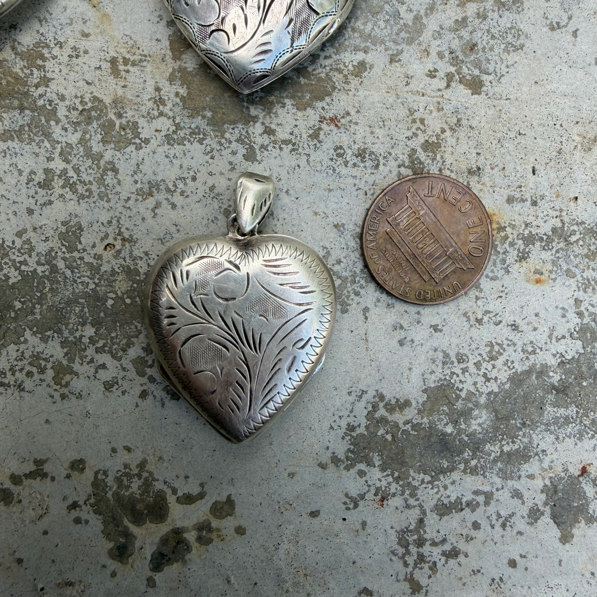 LIKE A LIVE // sterling silver lots of love / statement hearts / some lockets and some not