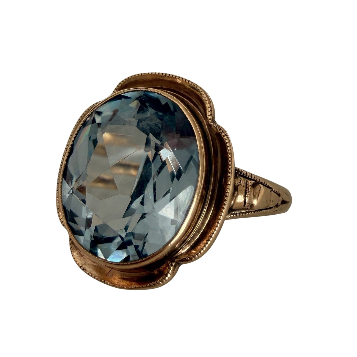 V I N T A G E // as the sky is blue / 1940s 10k + faceted aquamarine / size 4.5