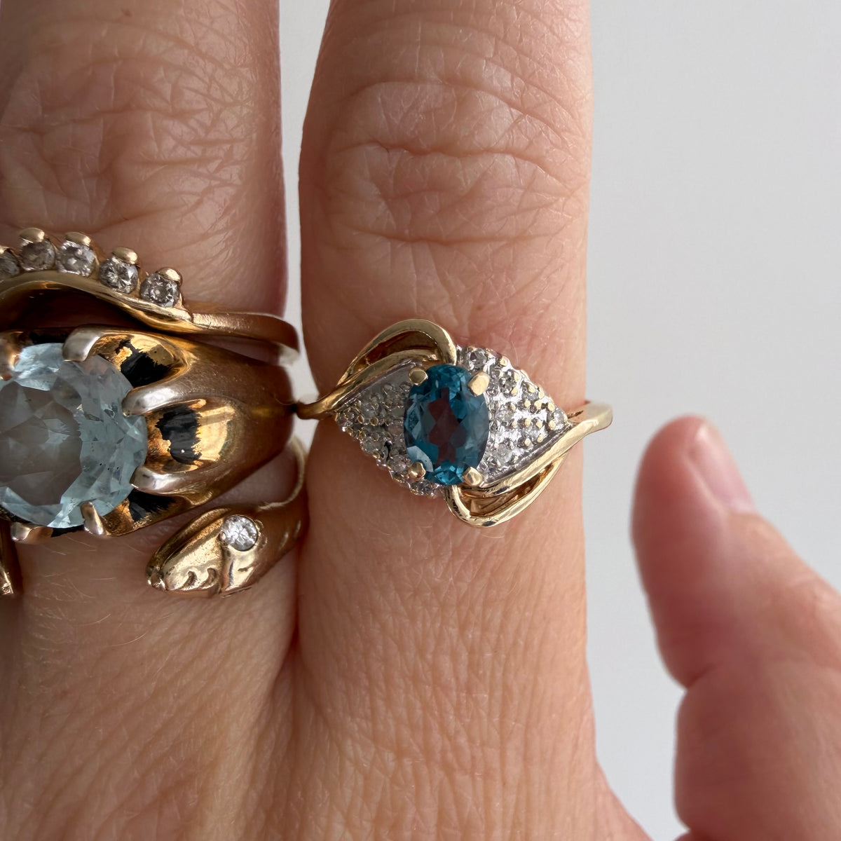 V I N T A G E // protective eye / 10k evil eye ring with topaz + diamonds / size 6.75