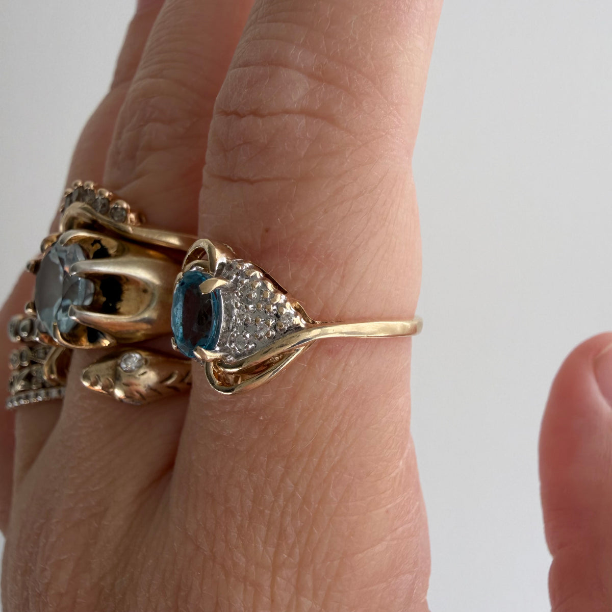 V I N T A G E // protective eye / 10k evil eye ring with topaz + diamonds / size 6.75