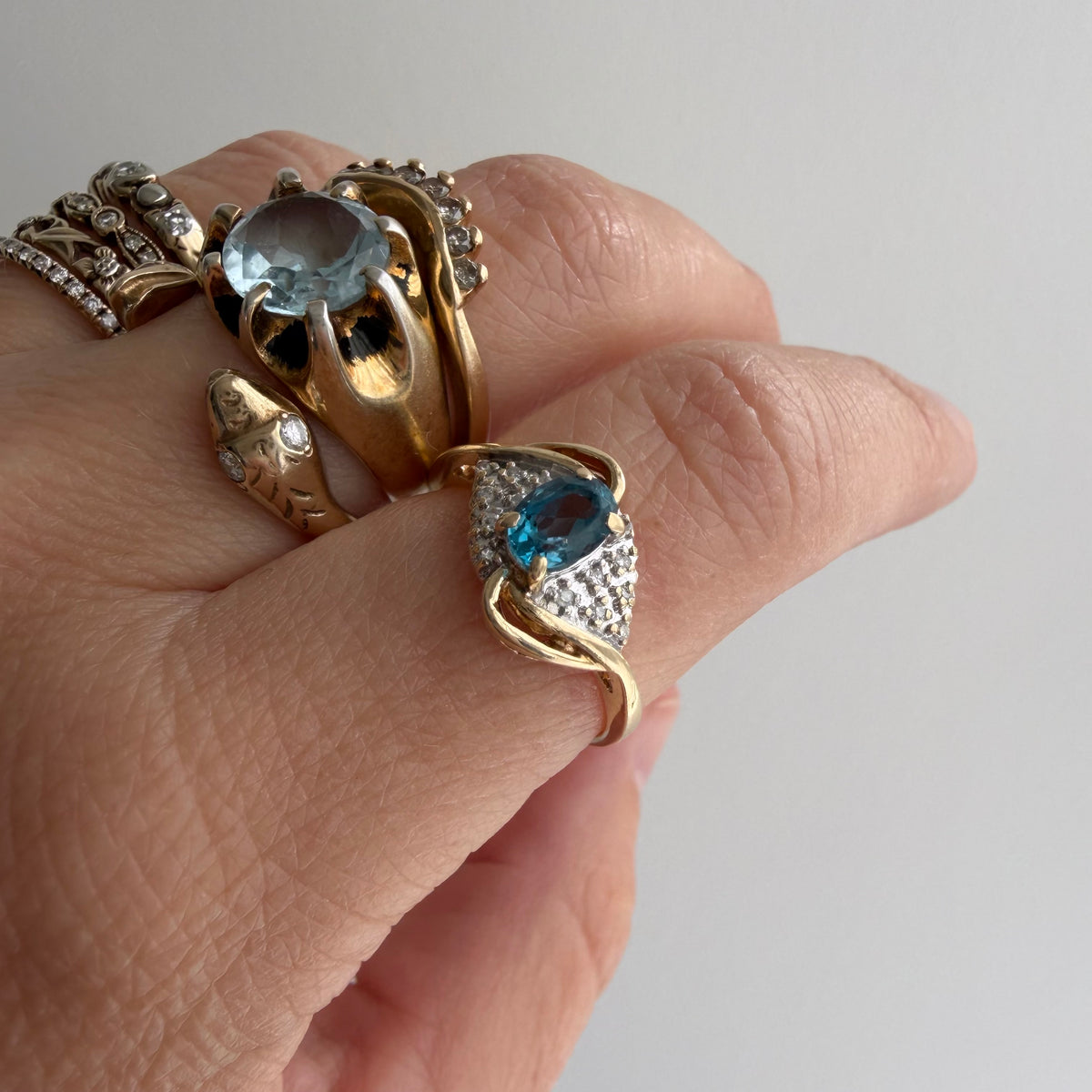 V I N T A G E // protective eye / 10k evil eye ring with topaz + diamonds / size 6.75
