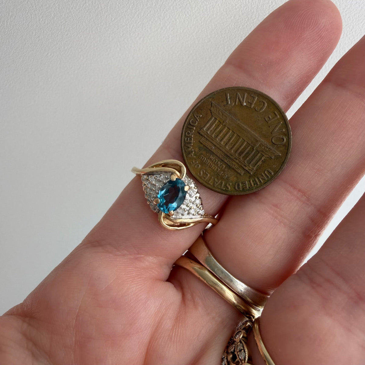 V I N T A G E // protective eye / 10k evil eye ring with topaz + diamonds / size 6.75