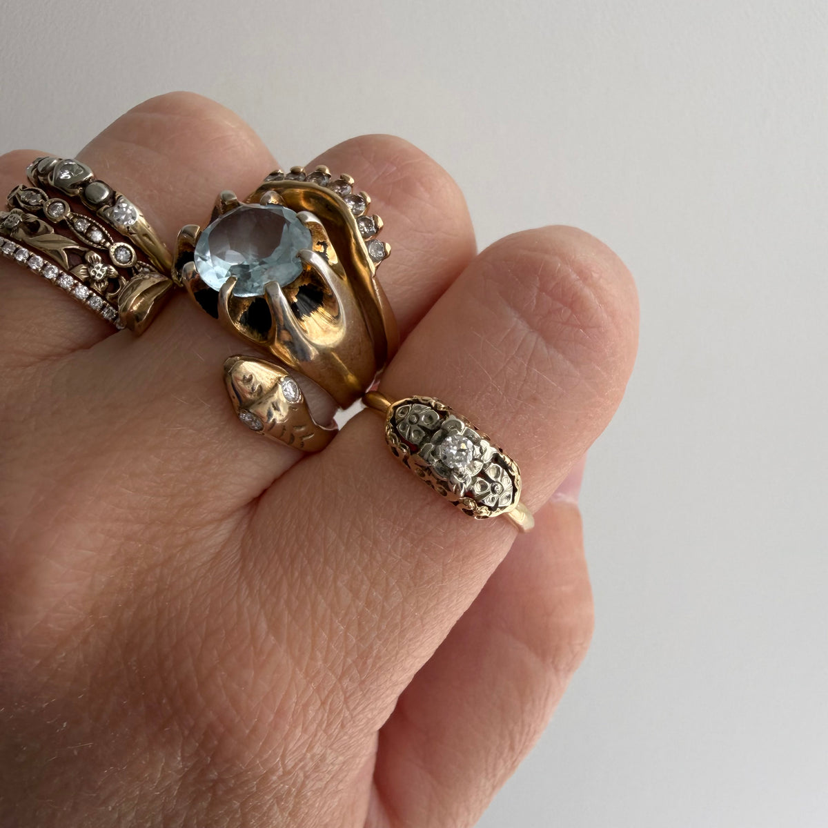 A N T I Q U E // blooming love / two tone 14k and diamond floral solitaire ring / size 6