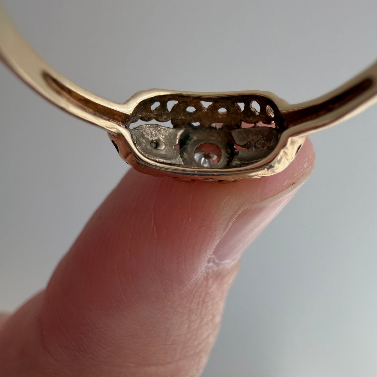 A N T I Q U E // blooming love / two tone 14k and diamond floral solitaire ring / size 6