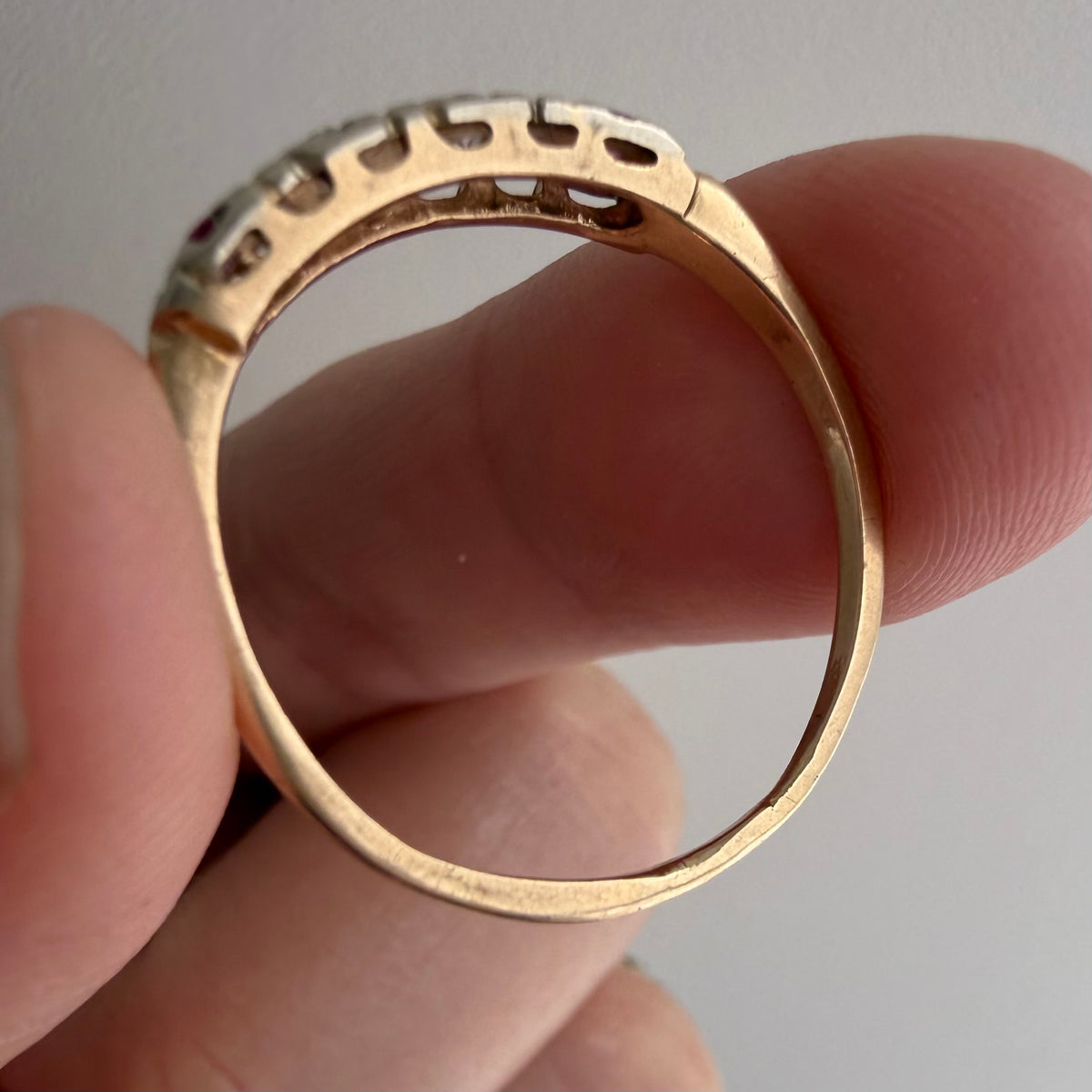 V I N T A G E // art nouveau does deco / bicolor 14k diamond and ruby band / size 8.5