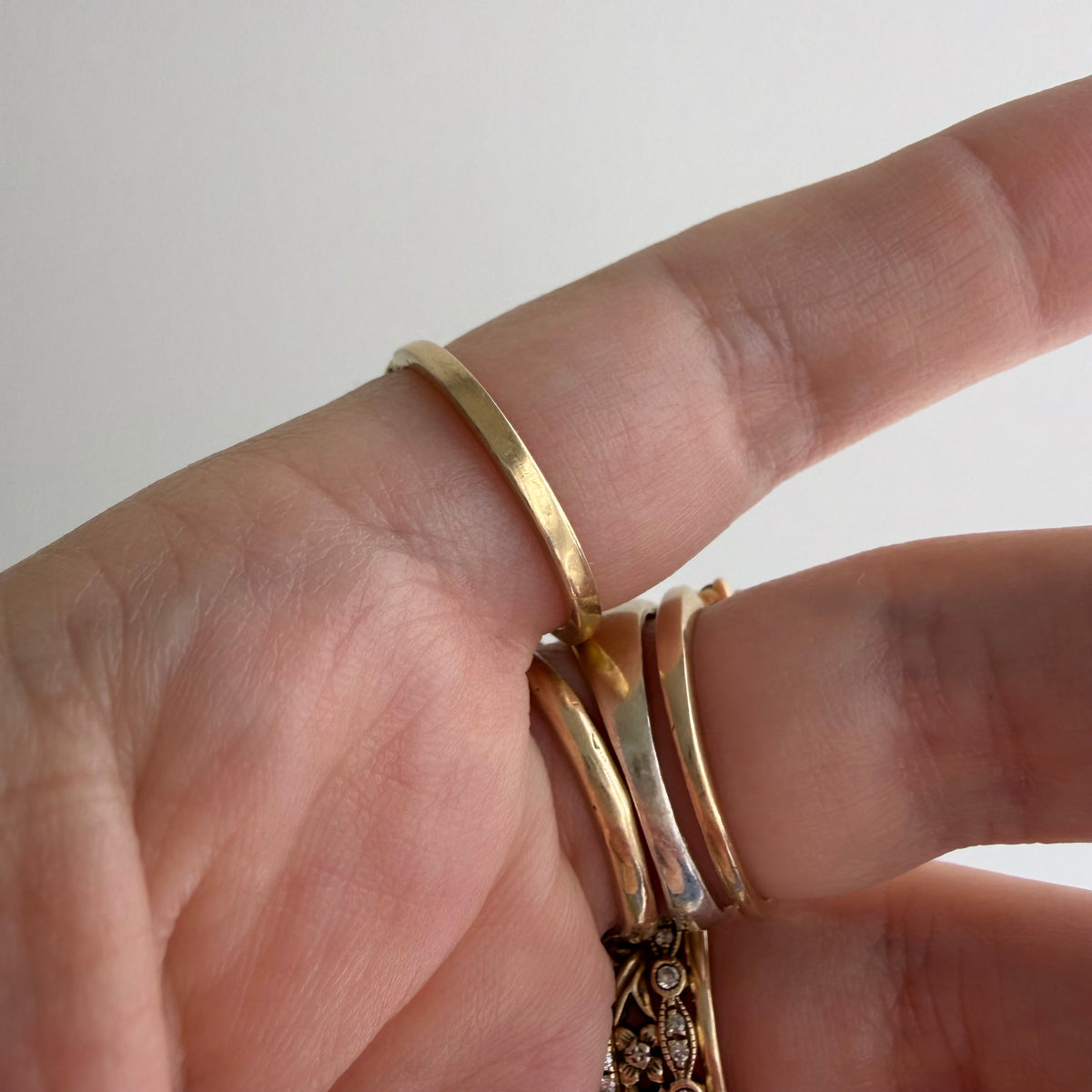 A N T I Q U E // made it this far / two tone 14k and diamond worn solitaire / size 6.5