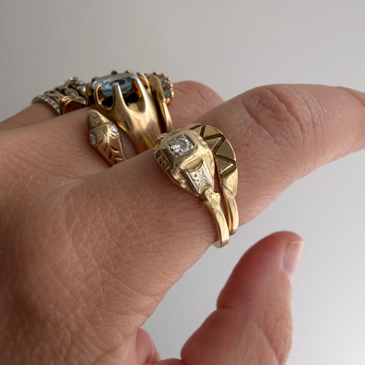 A N T I Q U E // made it this far / two tone 14k and diamond worn solitaire / size 6.5