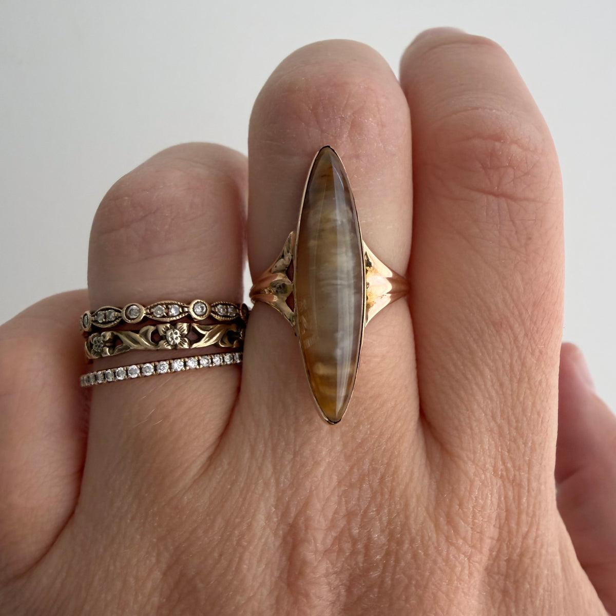 A N T I Q U E // as above, so below / 10k and agate Edwardian ridged navette solitaire / size 5.5