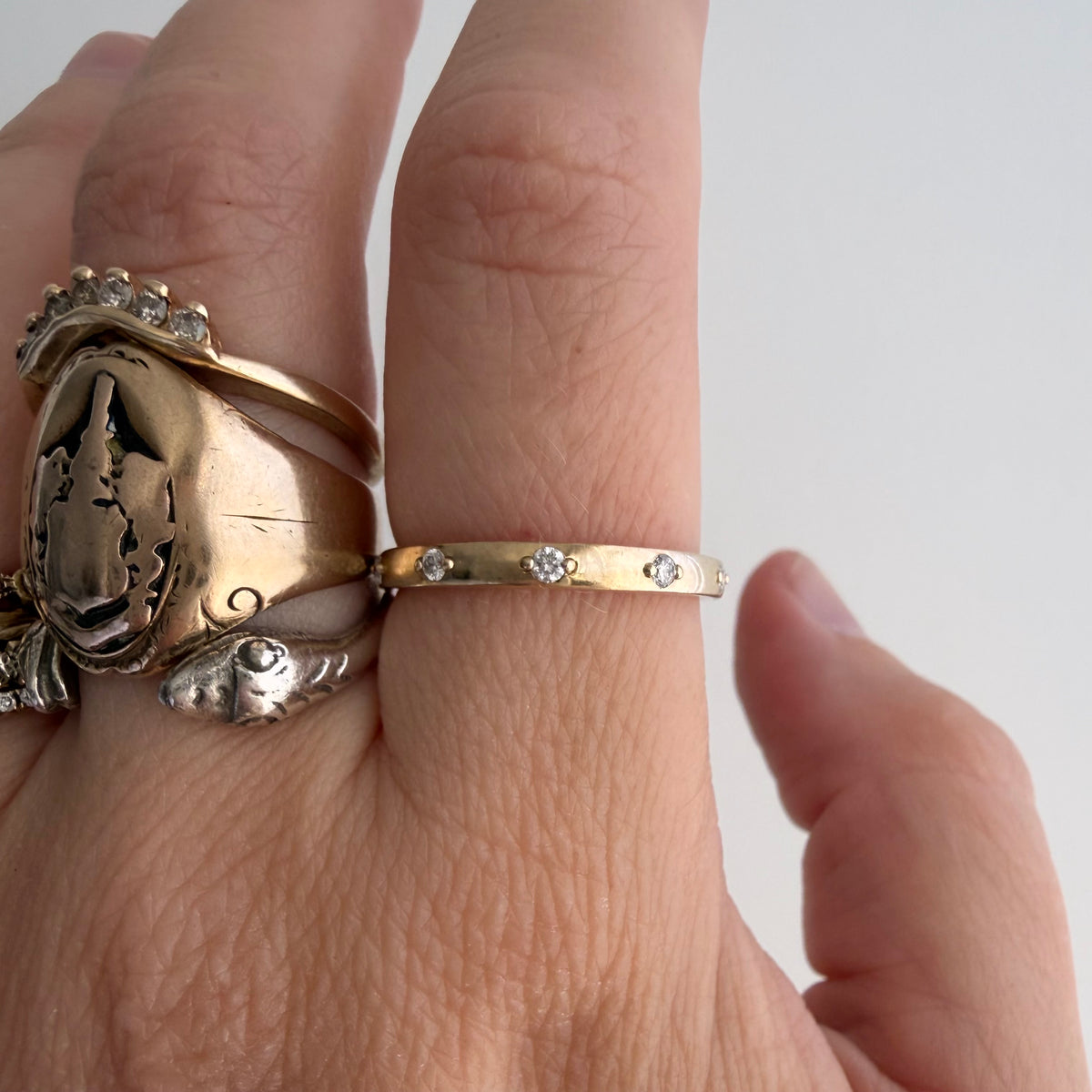 E S T A T E // five in a row / 10k and five diamond half eternity skinny stacking band / size 7