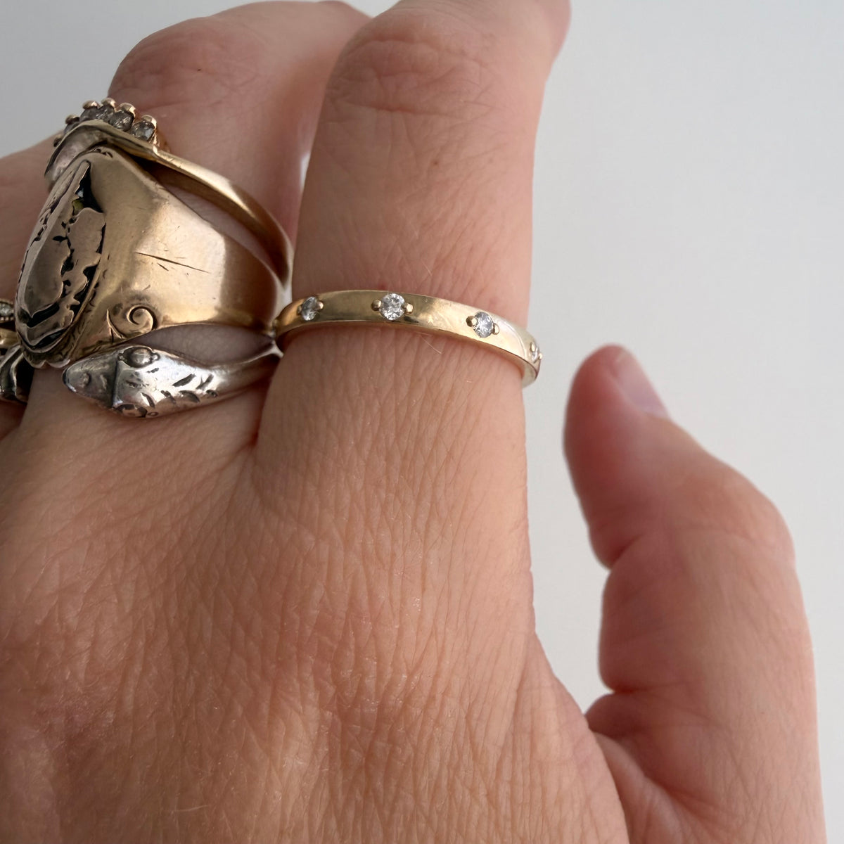 E S T A T E // five in a row / 10k and five diamond half eternity skinny stacking band / size 7