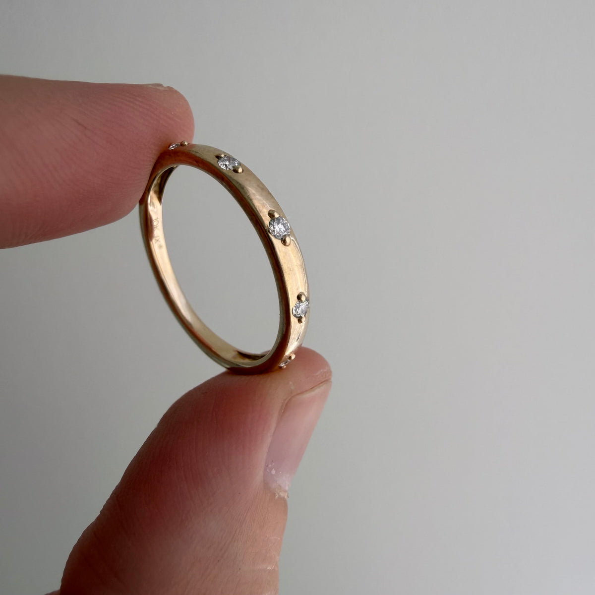 E S T A T E // five in a row / 10k and five diamond half eternity skinny stacking band / size 7