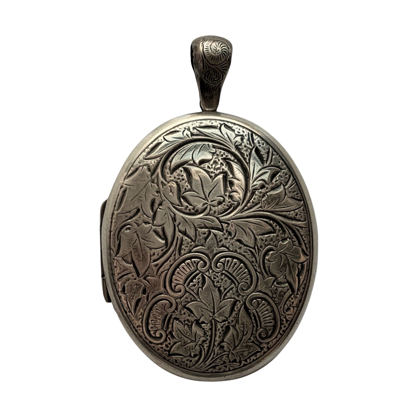 TPT V I N T A G E // 1980s does 1890s / sterling silver victorian revival huge ivy locket / a pendant