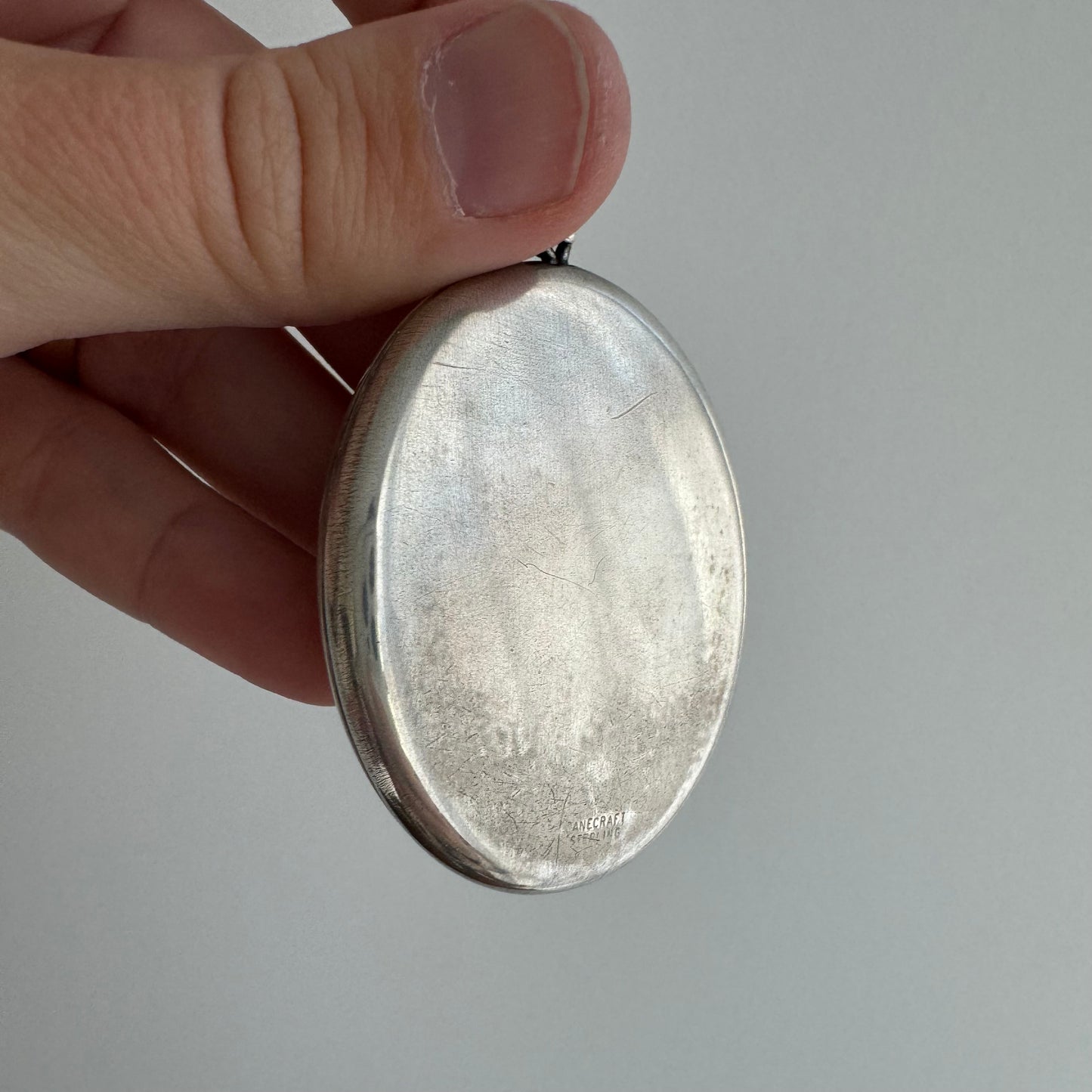 TPT V I N T A G E // 1980s does 1890s / sterling silver victorian revival huge ivy locket / a pendant