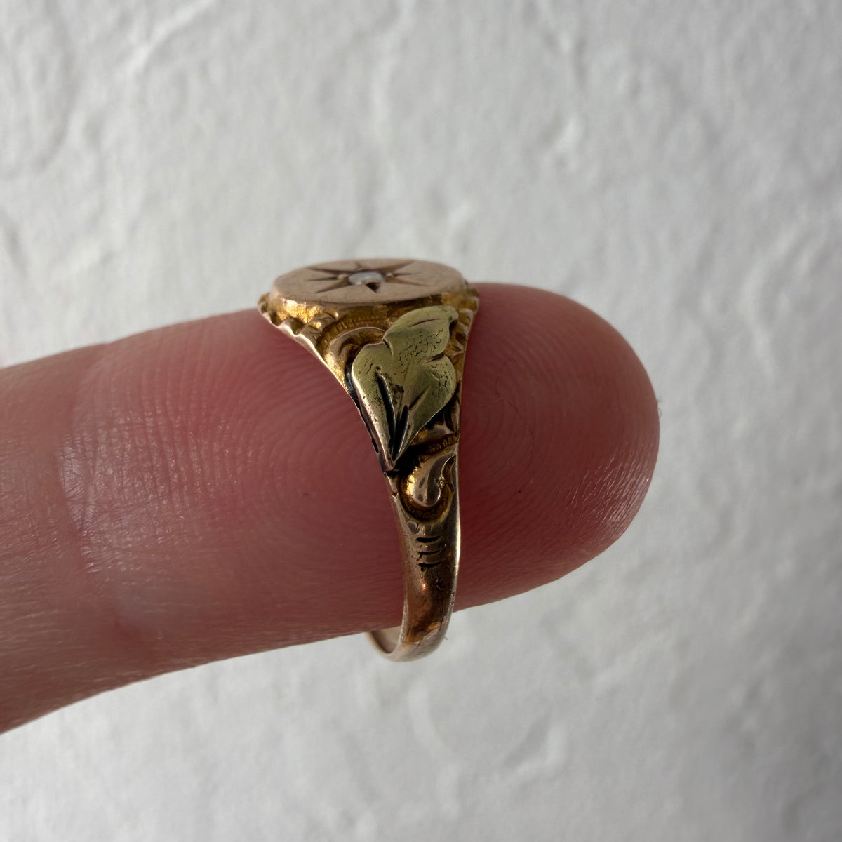 A N T I Q U E // starry signet / 10k and diamond victorian starburst signet / size 4.5+