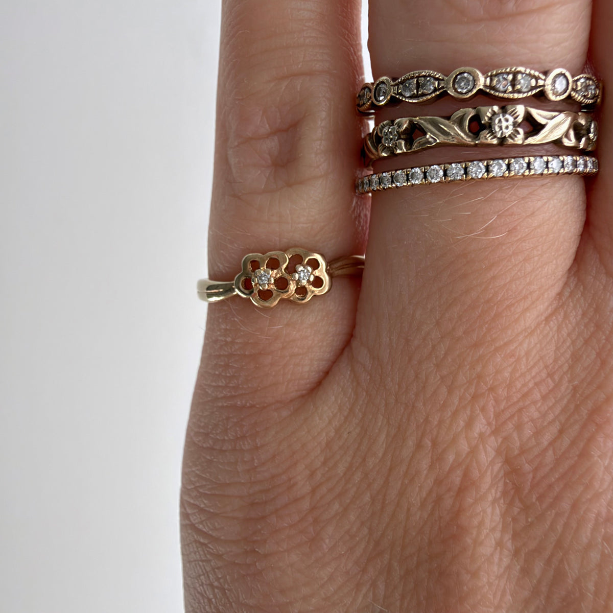 V I N T A G E // tois et mois forget me nots / 10k and diamond child or pinky ring / size 3+