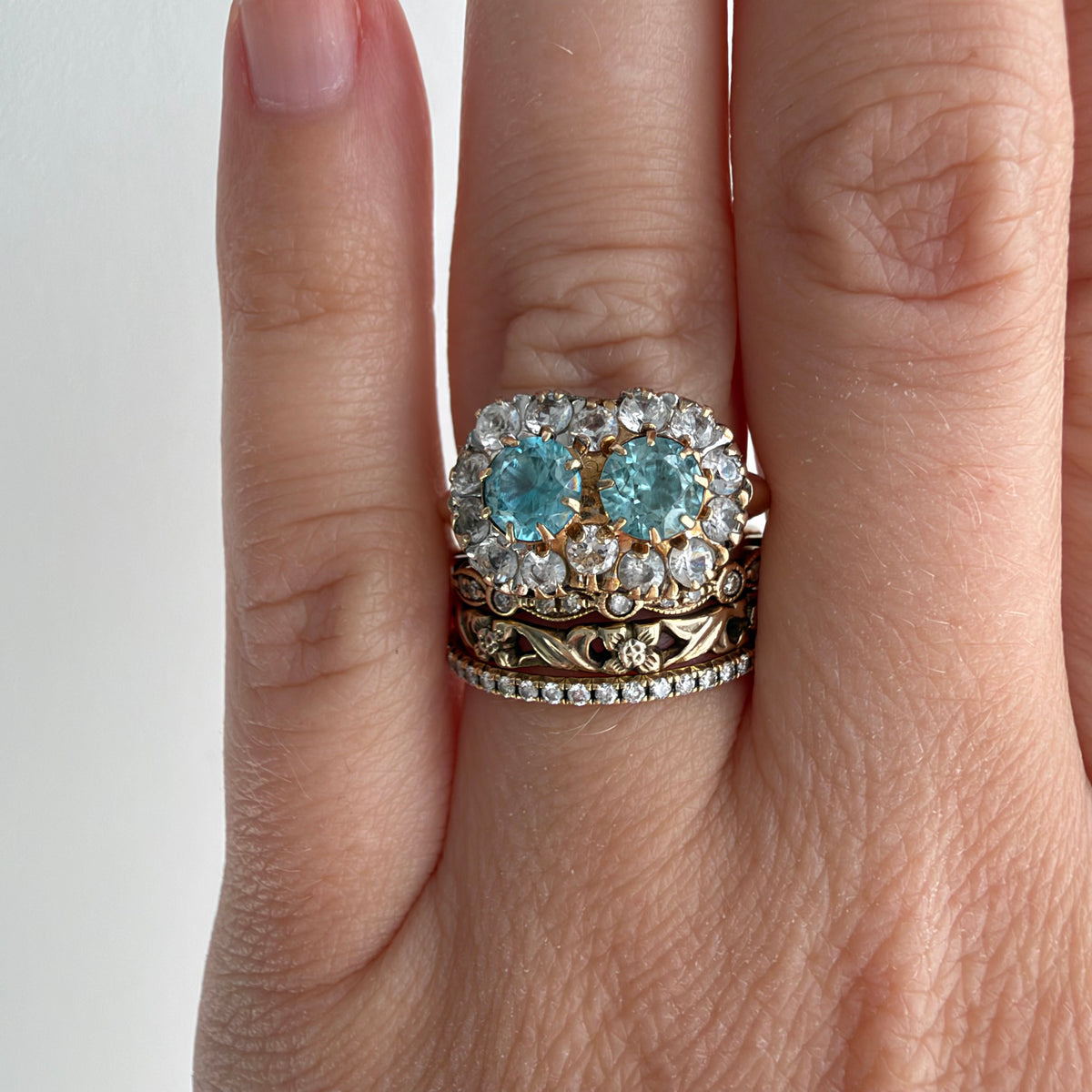 V I N T A G E // tois and mois blooms / 10k + topaz + spinel + one CZ floral ring / size 5.5
