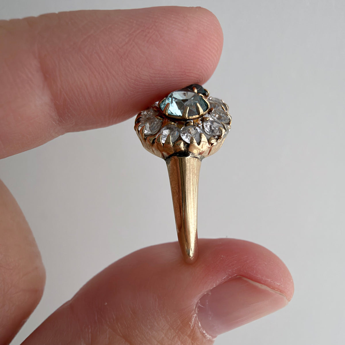 V I N T A G E // tois and mois blooms / 10k + topaz + spinel + one CZ floral ring / size 5.5