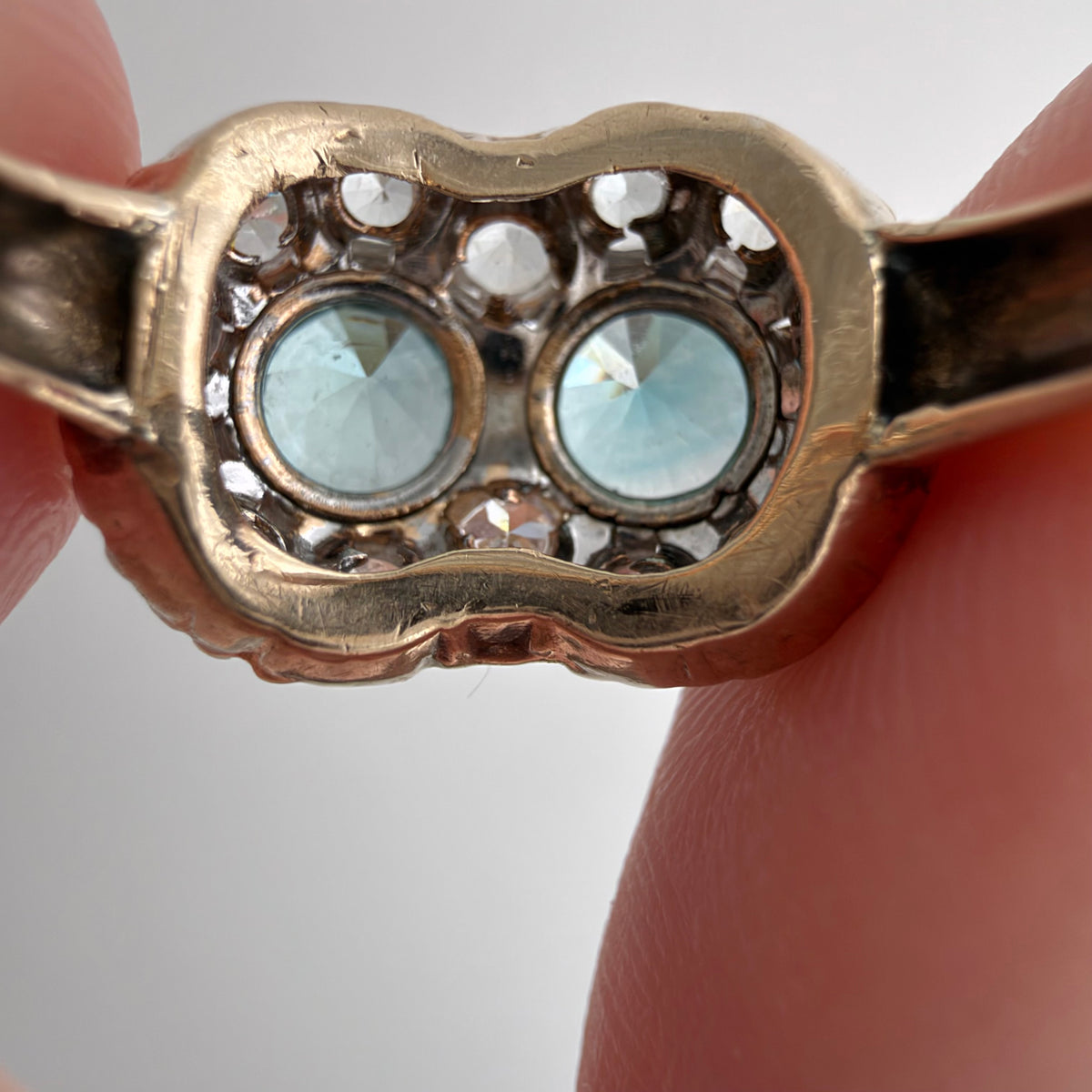 V I N T A G E // tois and mois blooms / 10k + topaz + spinel + one CZ floral ring / size 5.5