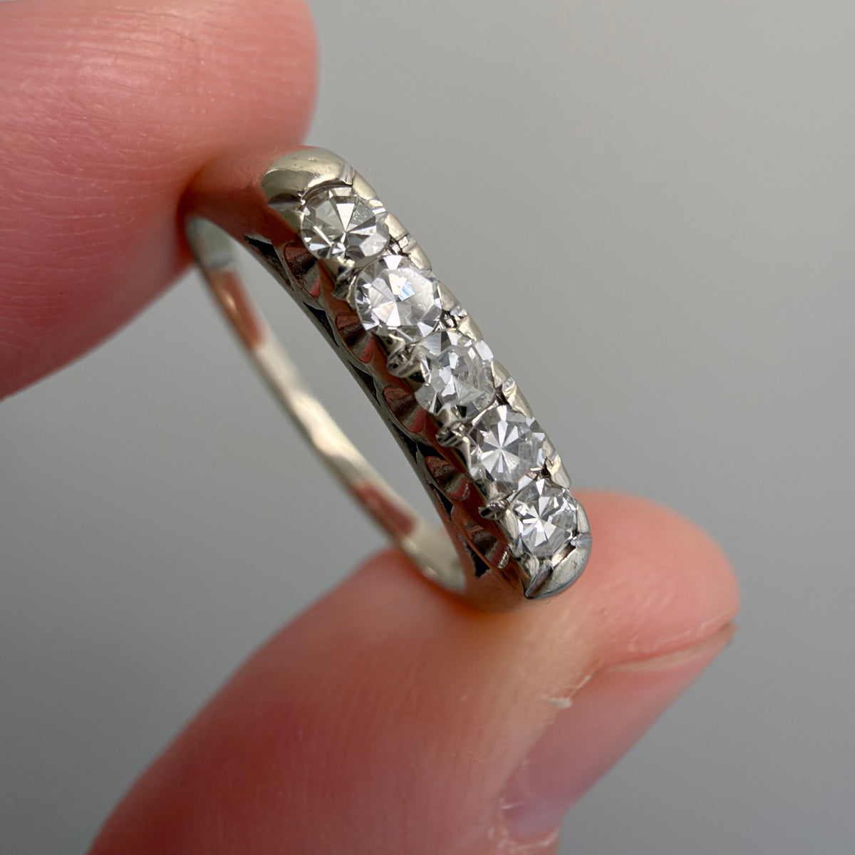 V I N T A G E // mid century sparkle / 14k white gold five diamond band / size 4.75+