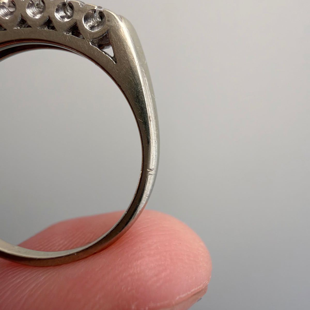 V I N T A G E // mid century sparkle / 14k white gold five diamond band / size 4.75+