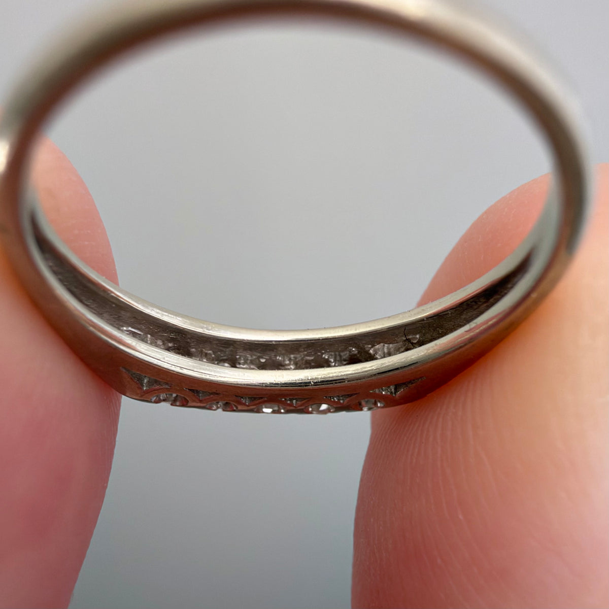 V I N T A G E // mid century sparkle / 14k white gold five diamond band / size 4.75+