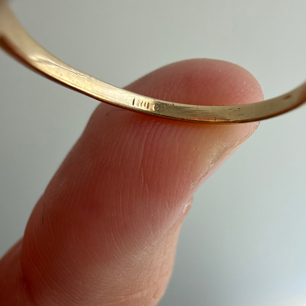V I N T A G E // snake shape / 10k stylized snake-ish ring with topaz and diamonds / size 5.25