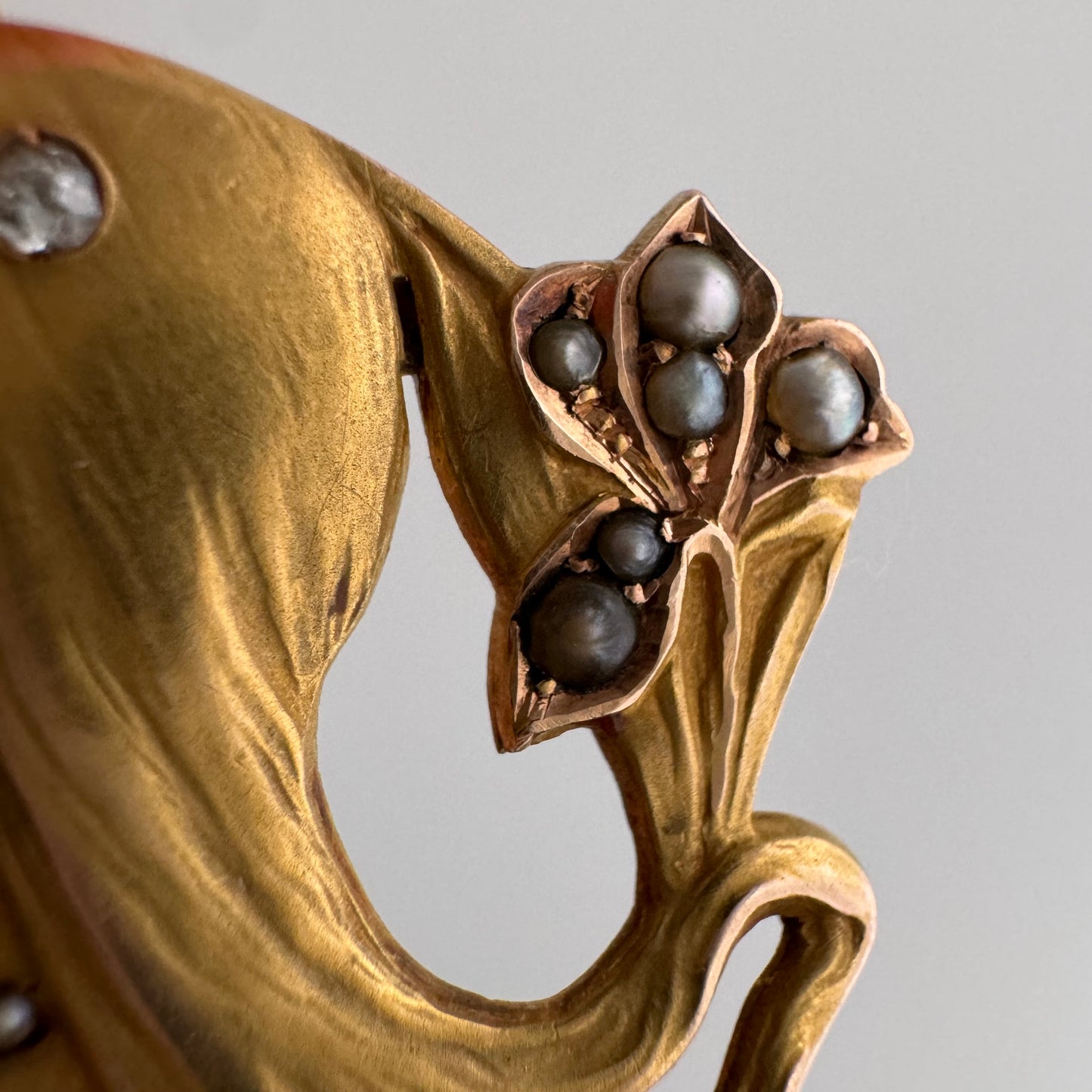 V I N T A G E // flower goddess / 14k gold goddess pendant with pearls and a diamond / a pendant