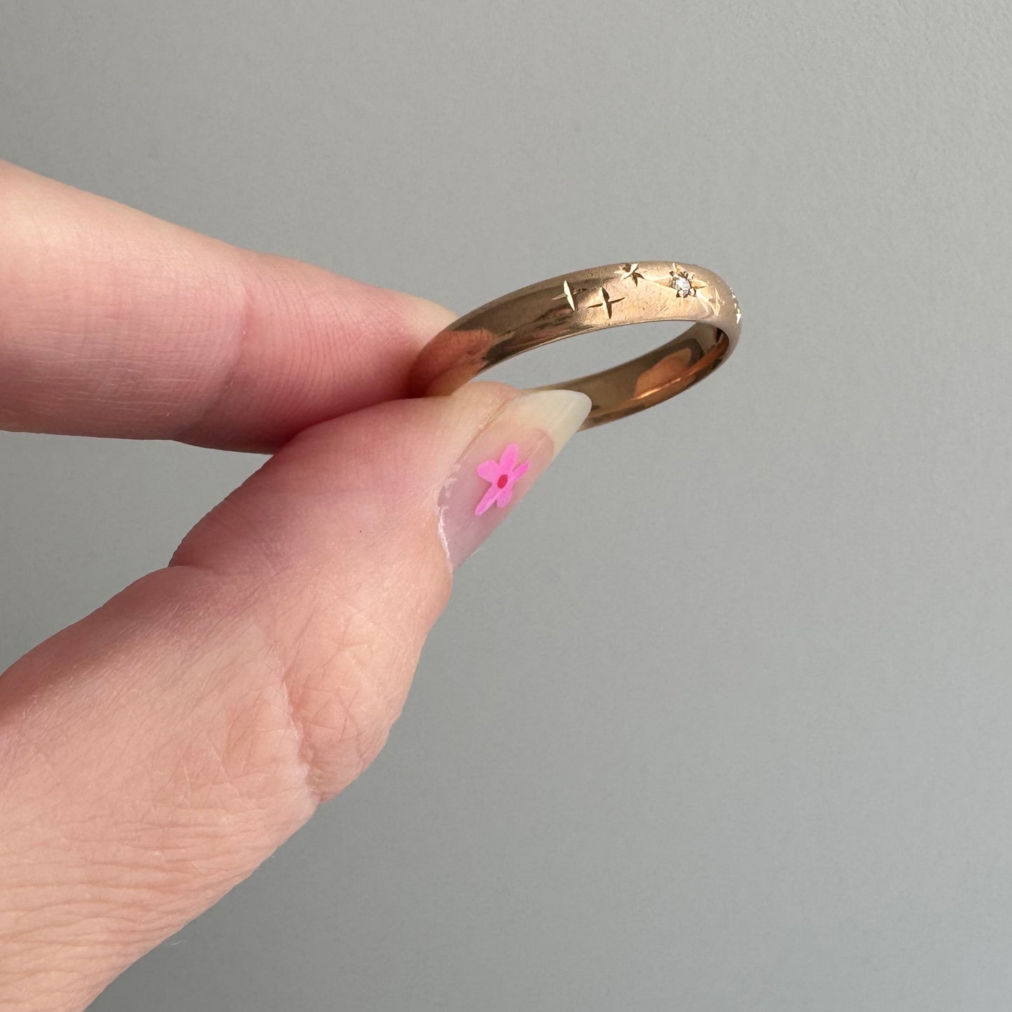 reimagined A N T I Q U E // star story / 14k donut band with three new star-set diamonds and engraved starbursts / size 10