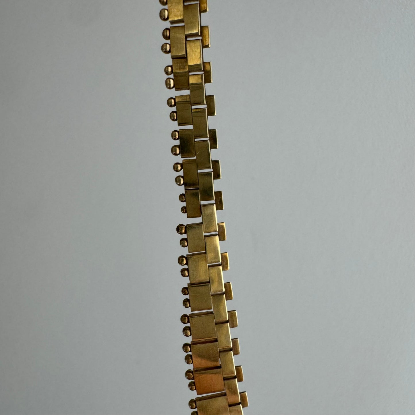 V I N T A G E // 1975 Cleopatra / 9k yellow gold paneled collar necklace / 17", 20.6g
